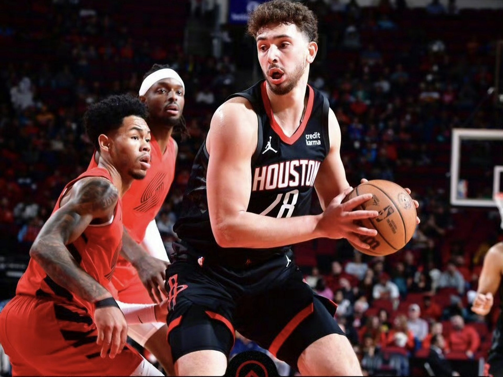 乐动体育在线游戏-格兰特21分领衔七人上双 活塞大胜送雷霆