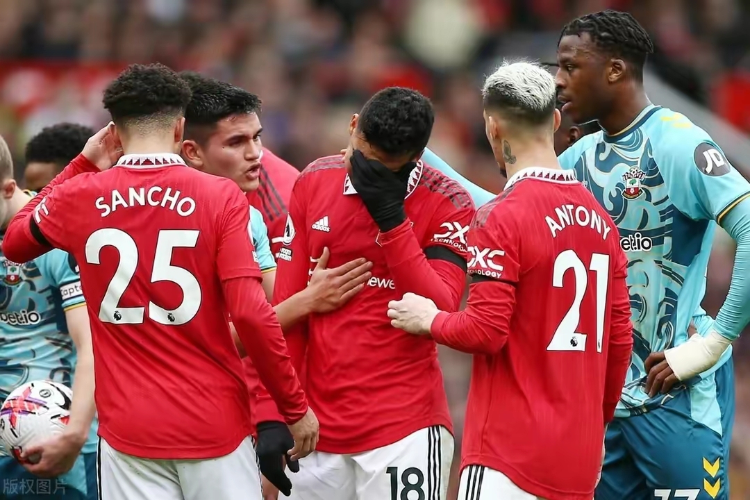 乐动体育APP下载-萨索洛对萨勒尼